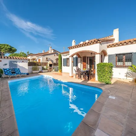 Willa Well-equipped In L Escala