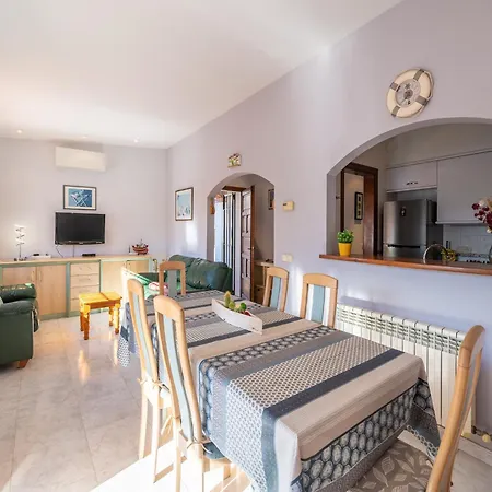 Villa Well-equipped In L Escala L'Escala